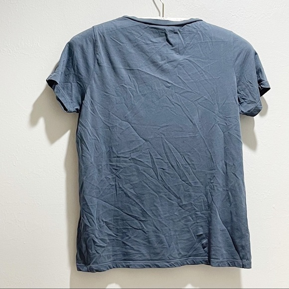 AC/DC Women’s Gray HIGH VOLTAGE Graphic Tee - Picture 3 of 5